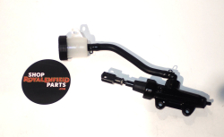 Master Cylinder Assembly, Rear